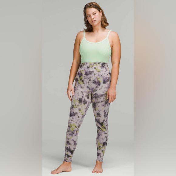 Align HR Radial Tie Dye 28” - Picture 3 of 4